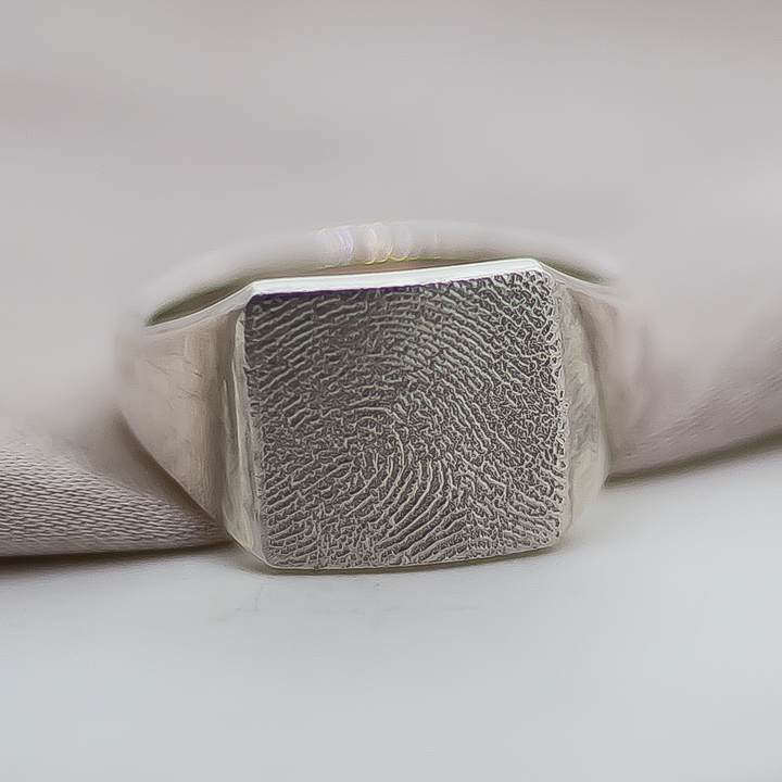 FINGER PRINT SIGNET RING