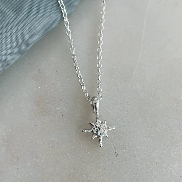 MOLTON ASHES NORTH STAR CHARM NECKLACE