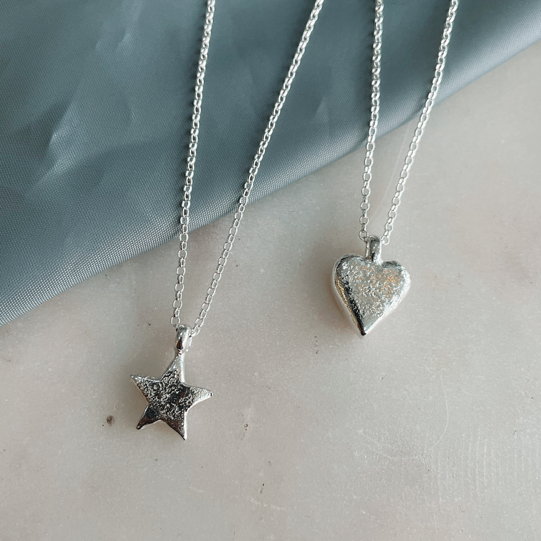 MOLTON ASHES STAR CHARM NECKLACE