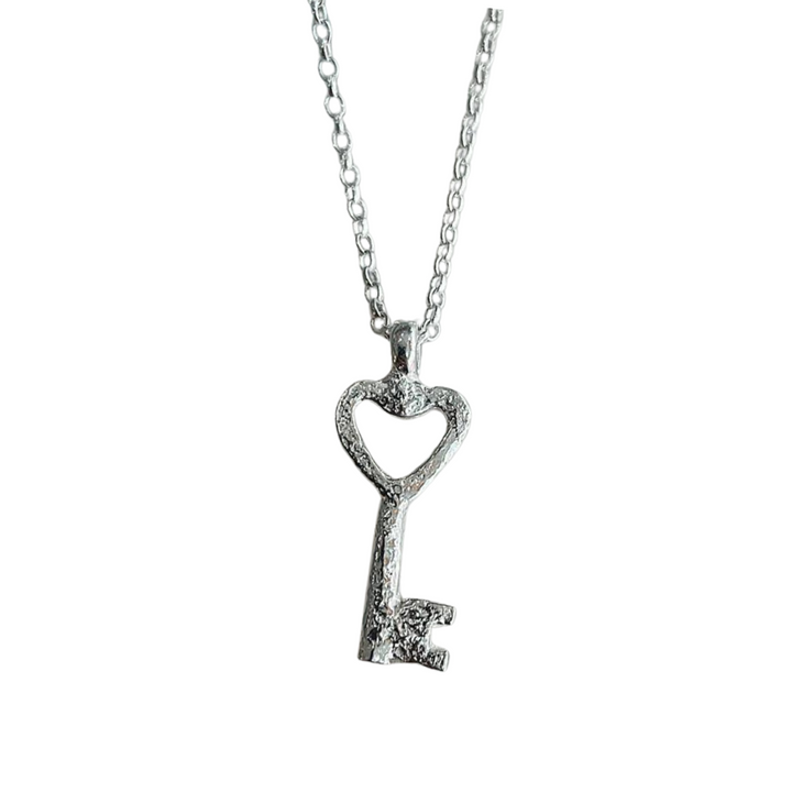 MOLTON ASHES KEY CHARM NECKLACE