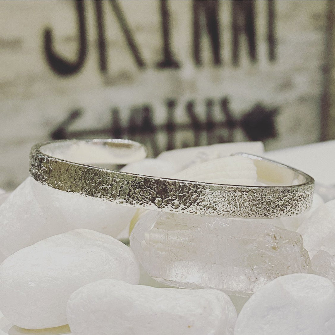 MOLTON ASHES CUFF BANGLE